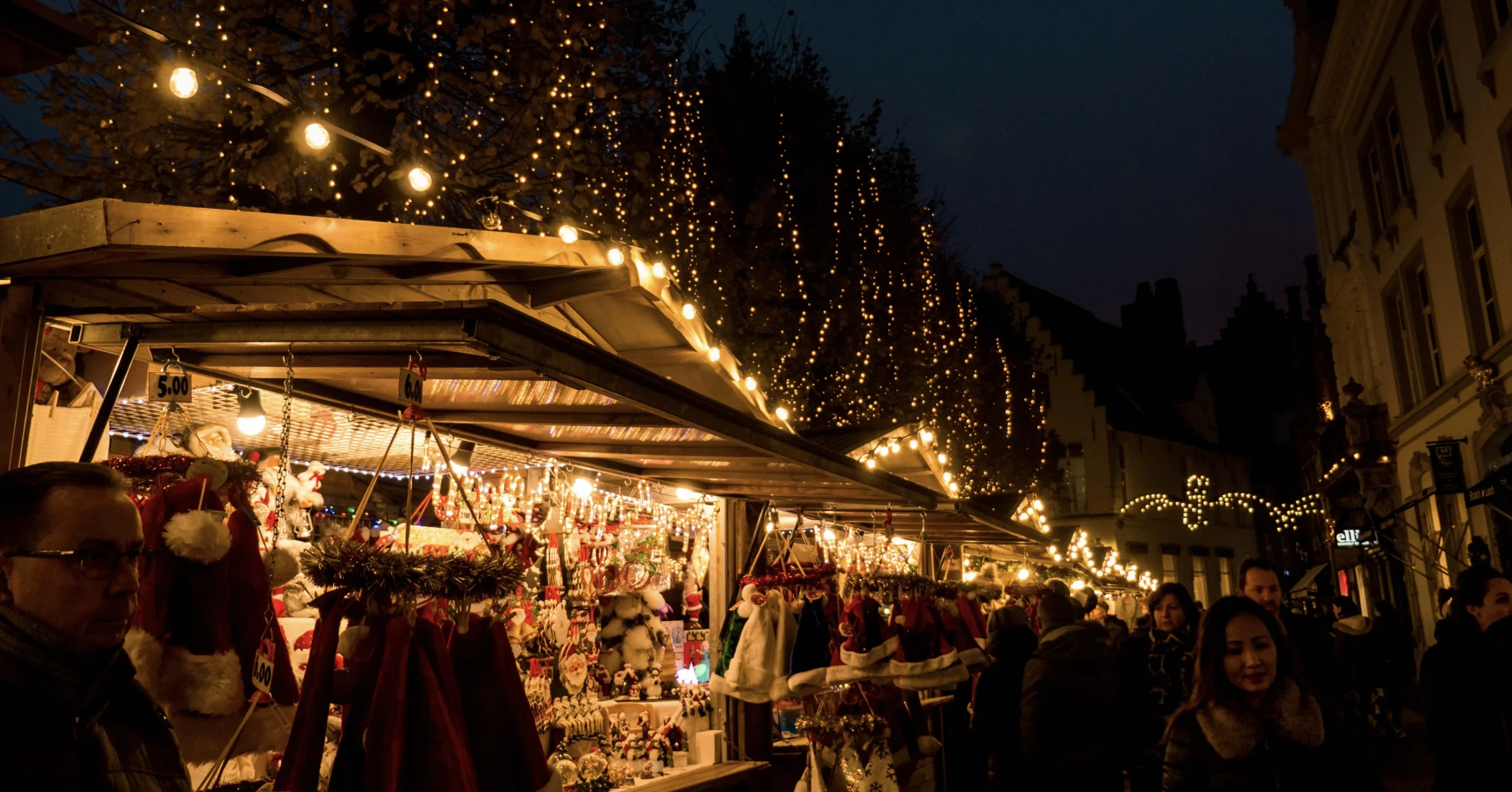 Weihnachtsreise nach Bad Zwischenahn. Erleben Sie Weihnachten oder Silvester im Seehotel Fährhaus. Weihnachtsmenüs und Events.